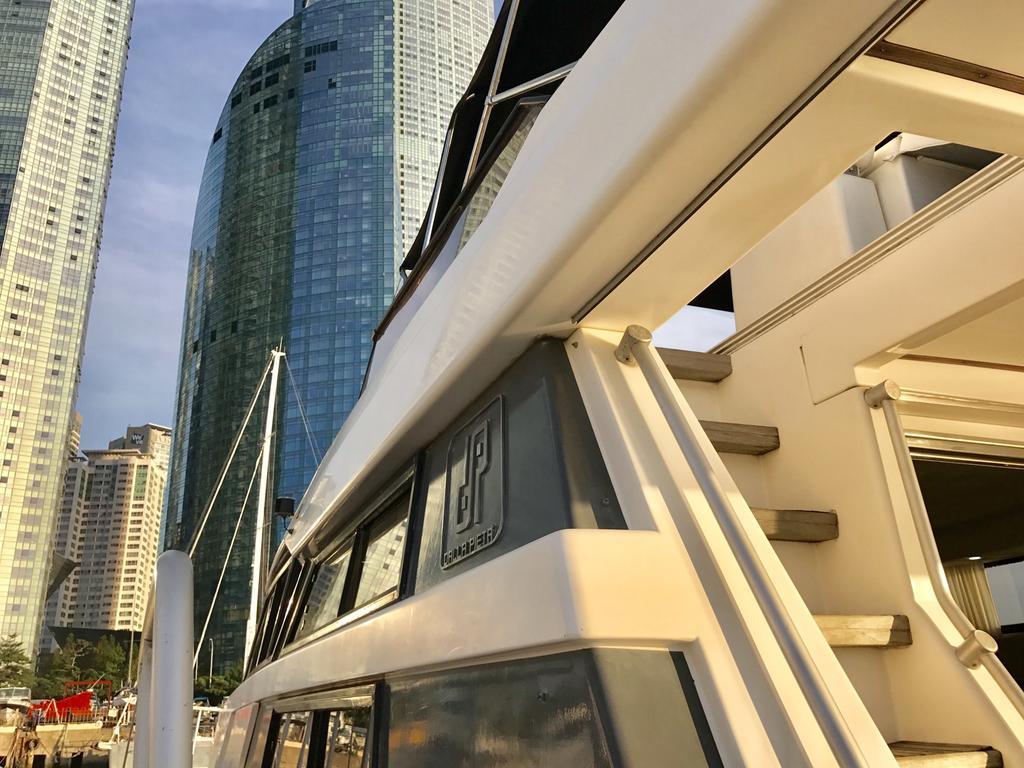 فندق Sea And Yacht بوسان المظهر الخارجي الصورة